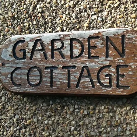 Garden Cottage Helensburgh Exterior photo